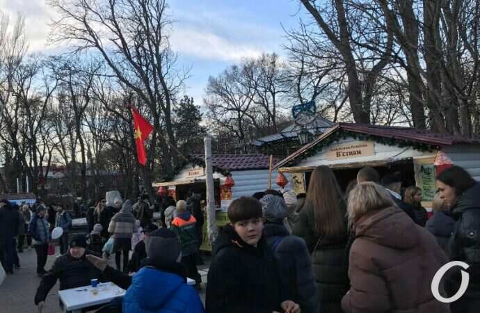 Дипломатическая ярмарка в Горсаду9