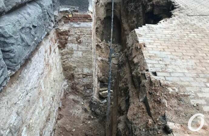 Раскопки у Одесской филармонии15