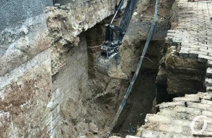 Раскопки у Одесской филармонии4