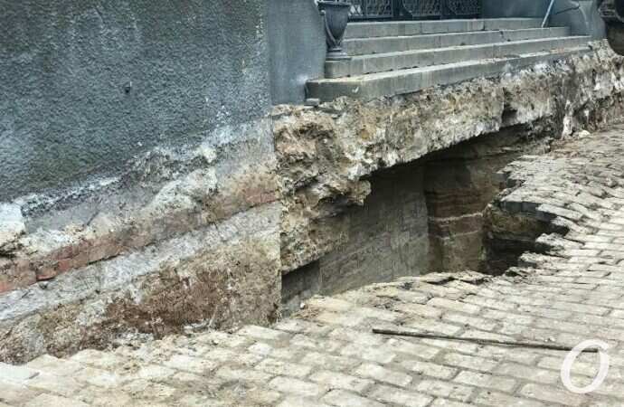 Раскопки у Одесской филармонии5