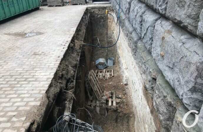 Раскопки у Одесской филармонии9