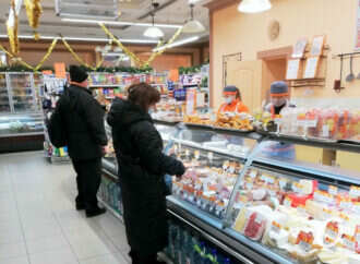 На исходе года: декабрьские цены на «главные» продукты в одесских супермаркетах