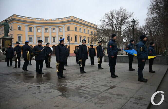 флешмоб военных в честь 30-летия ВСУ