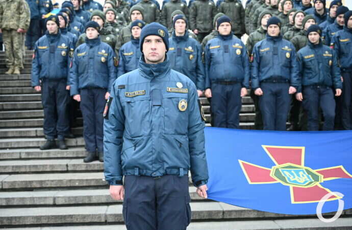 флешмоб военных в честь 30-летия ВСУ