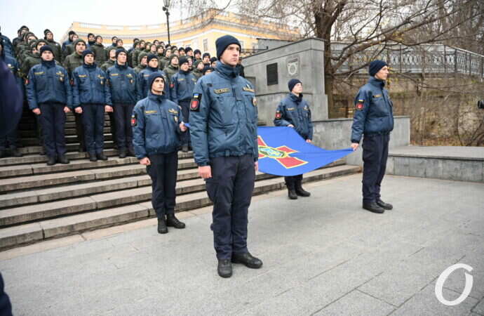 флешмоб военных в честь 30-летия ВСУ