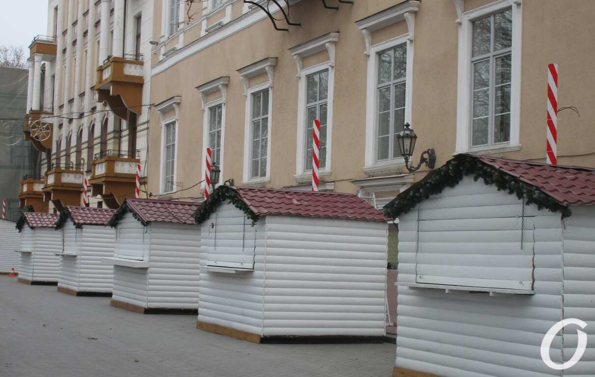 домики для ярмарки на Приморском