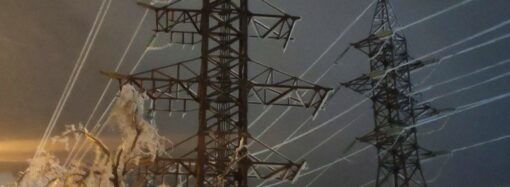 В Одесской области из-за обледенения и ветра без электричества остаются 24 населенных пункта