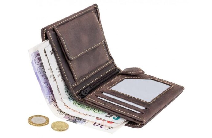 Мужской кожаный кошелек: бумажник, портмоне или зажим для наличных?