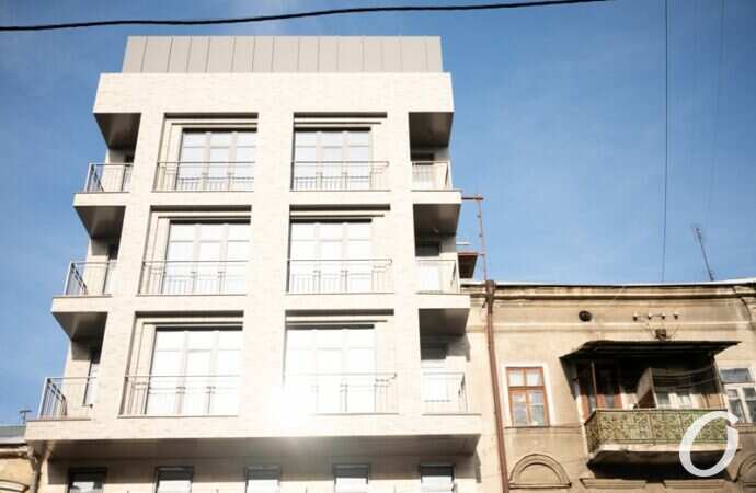 Застройка Одессы, Базарная4