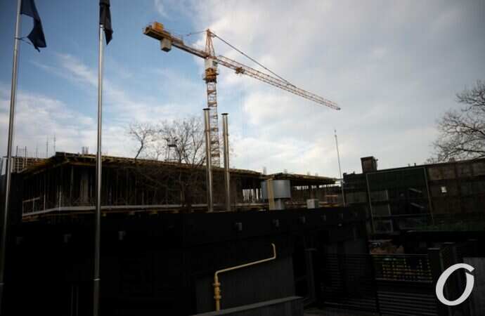 стройка у дельфинария7