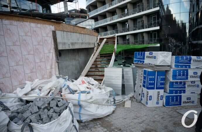 стройка у дельфинария2