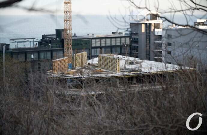 стройка у дельфинария15