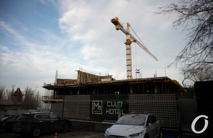 стройка у дельфинария9