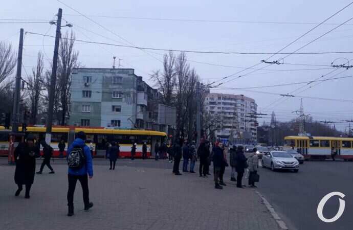 Одесские трамваи и троллейбусы будут ходить с большим интервалом