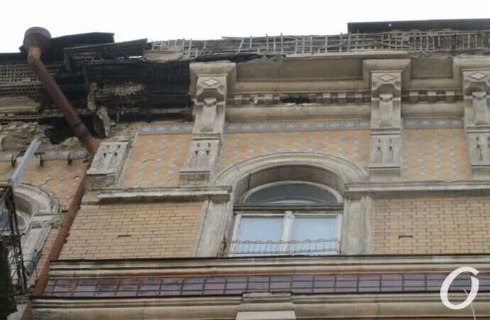 Дом на Ольгиевской, 17, пострадавший от непогоды3