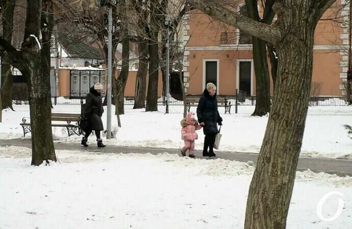 Сквер на 7-й станции Фонтана9