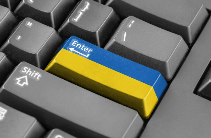 С 16 января 2022 года национальные печатные СМИ должны выходить на украинском