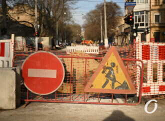 Развороченная улица Осипова: ремонту края не видно (фоторепортаж)