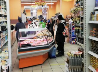 Отправляемся за едой: январские цены на «главные» продукты в одесских супермаркетах