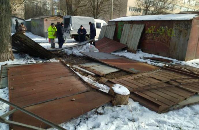 снос гаражей на Паустовского5