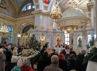 Как прошли рождественские богослужения в храмах Одессы (фото и видео)