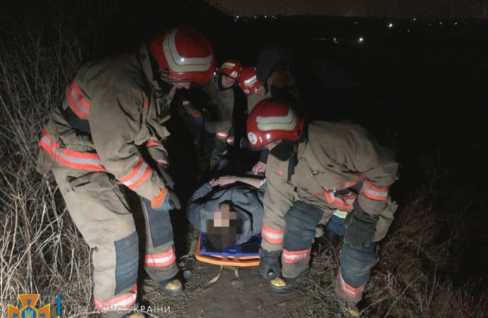 Під Одесою потяг зламав чоловікові щелепу: для його евакуації знадобилися рятувальники