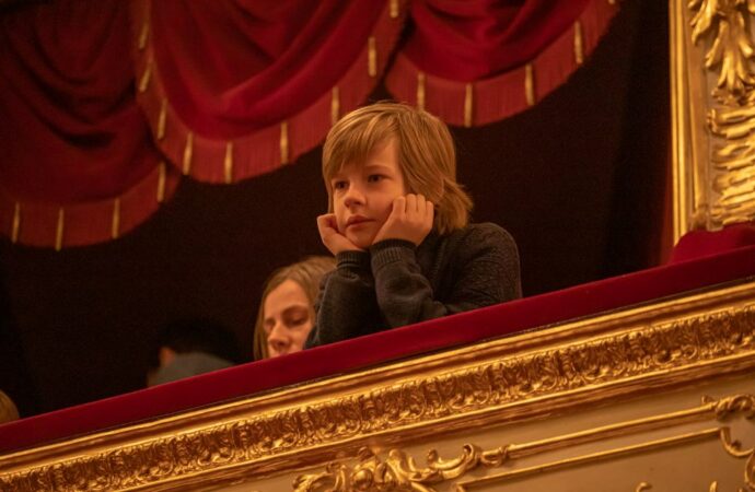 Фея, мультфильмы и волшебные палочки: юные зрители Одесской Оперы совершили «Путешествие в оркестр» (фото)