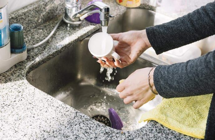 Советы «Одесской жизни»: как очистить чашки от чайного и кофейного налета