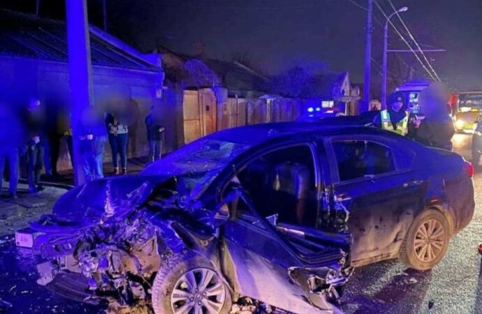 Жесткое ДТП в Одессе: на Грушевского столкнулись два легковых авто – пострадали водители и пассажирка