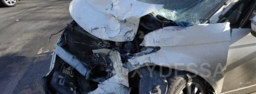 В Одессе на Молдаванке столкнулись Jeep и Honda – есть пострадавшие (фото)