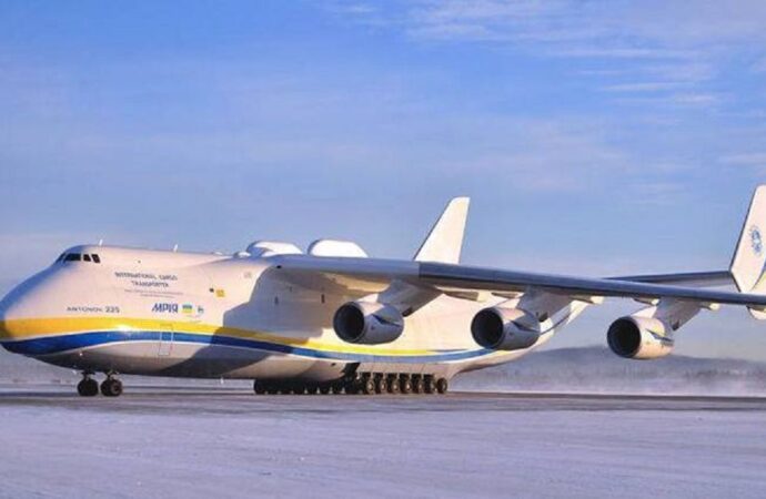 Окупанти знищили українську «Мрію» – найбільший у світі транспортний літак