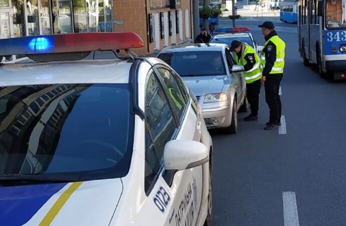 Одесских водителей предупреждают о возможных проверках полиции