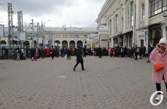 Поезда из Одессы: в день Пасхи запланированы 2 эвакуационных