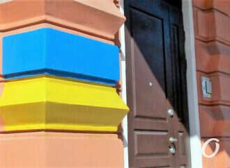 Військовий стан в Одесі, день сімнадцятий: магазинчики «поряд з домом» та новітні «картинки»