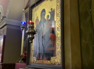 В Україні почали мироточити чудотворні ікони