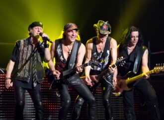 Україна замість Москви: легендарний рок-гурт Scorpions змінив текст знаменитої пісні (відео)