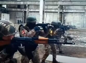 «Я солдат – русский военный корабль, иди на…й»: старая песня группы 5’Nizza зазвучала на новый лад (видео)