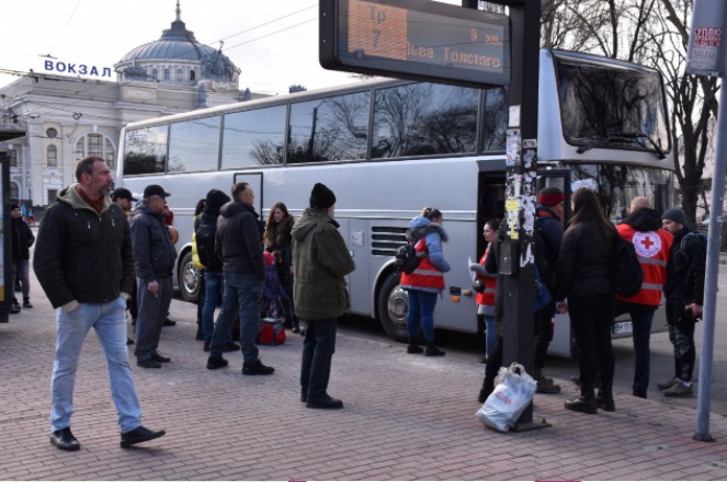 14 марта Красный крест организует эвакуационный рейс в Молдову