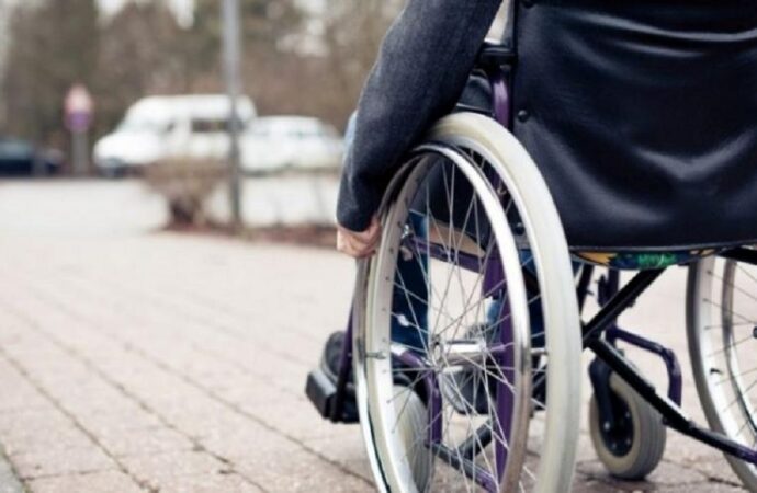 Кабмін спростив перетин кордону для осіб з інвалідністю