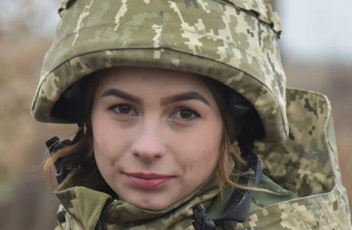 Прекрасні українські войовниці: матері та захисниці країни (фото)