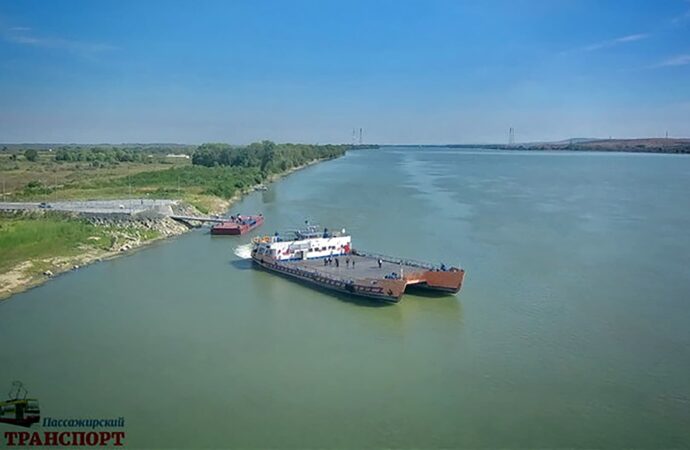 В Румынию через Дунай эвакуировано 190 студентов