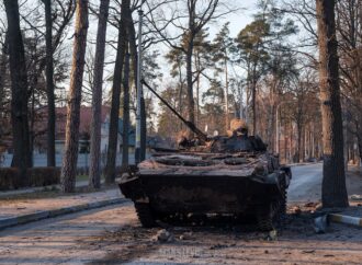 Анекдот военных дней: как украинские селяне двумя флагами 4 танка оккупантов одолели