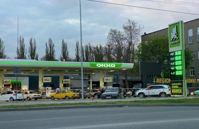 На автозаправках Одесской области возникли проблемы с горючим – в ОВА назвали причину