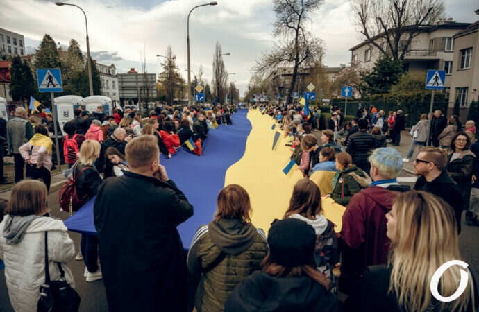 Сотні мешканців Кракова пройшли маршем на підтримку України (фоторепортаж)