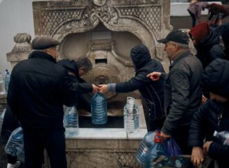 Николаев: пятые сутки без воды, в руинах, но не сломленный (фоторепортаж)