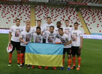 Футболісти «Шахтаря» нагадали про 3-місячну одеситку, вбиту ракетою рашистів (фото)