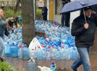 Одесити допомагають Миколаєву з водою: російські фашисти залишили місто без водопостачання