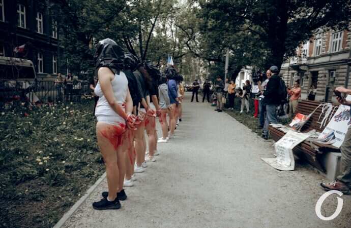 Акция у посольства рф в Кракове12