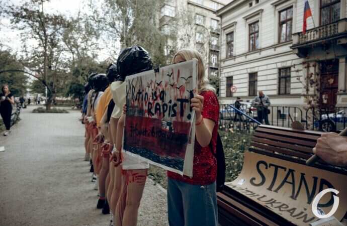 Акция у посольства рф в Кракове7