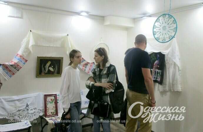 Выставка "Кружева времени", посетители